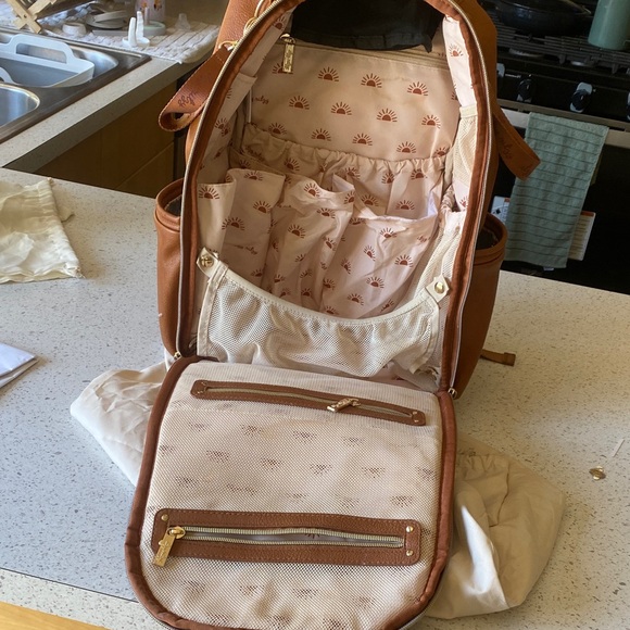 Itzy Ritzy Brown Leather Backpack - Picture 14 of 16